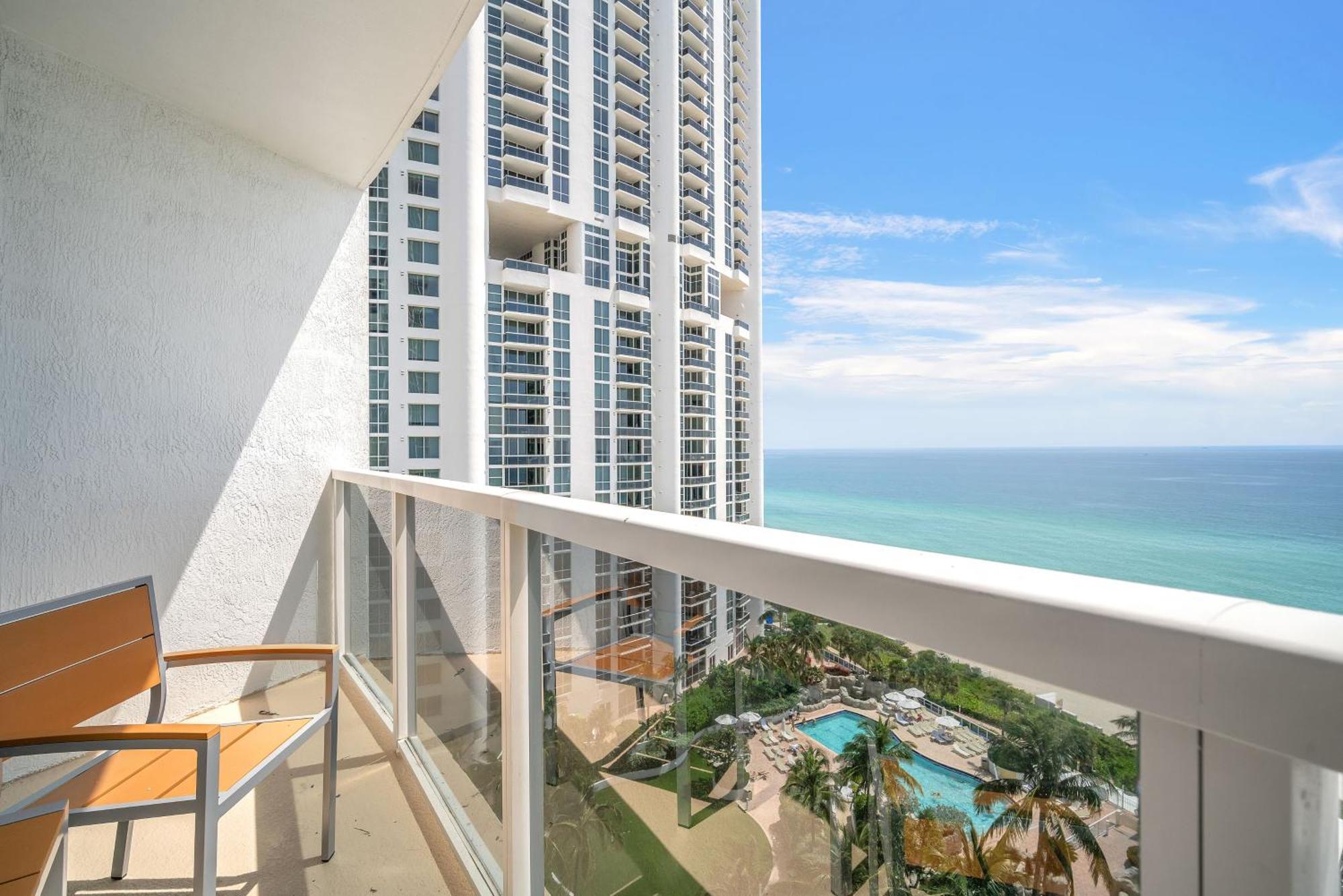 Trump Intl 2 Bedroom Apartment 1600 Sqf Ocean Front Маями Бийч Екстериор снимка